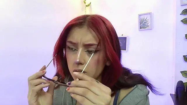 vaiolet johansson online show from 7, 11, 2025