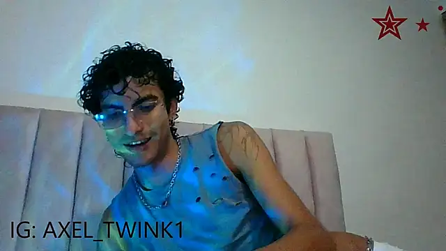 axel love13 online show from 10, 1, 2026