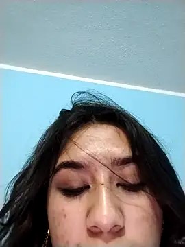 Snapshot of madeline_lx chatting on 13, 11, 2025 madeline lx online show from 13, 11, 2025