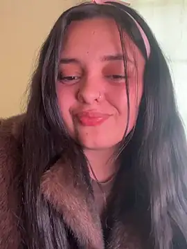 candicewest  online show from 4, 4, 2026