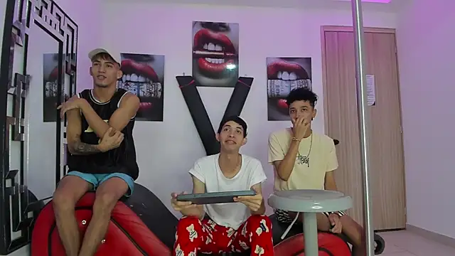 SUCKING LOVERS online show from 11, 11, 2025