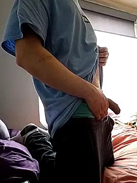 Snapshot of maneme19 chatting on 13, 11, 2025 maneme19 online show from 13, 11, 2025