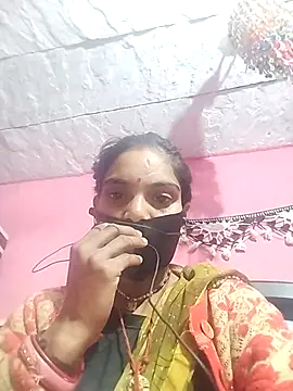 Hoty-Punam756 online show from 6, 1, 2026