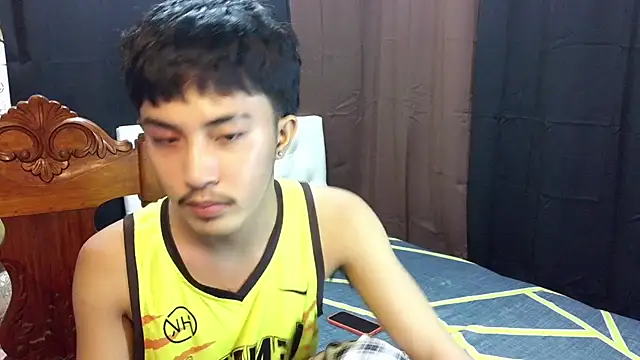 Snapshot of Urloverhardcock chatting on 16, 7, 2026 Urloverhardcock online show from 16, 7, 2026