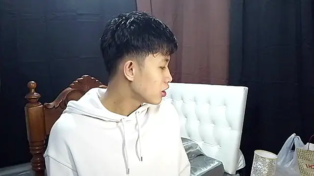 Snapshot of Urloverhardcock chatting on 24, 7, 2026 Urloverhardcock online show from 24, 7, 2026