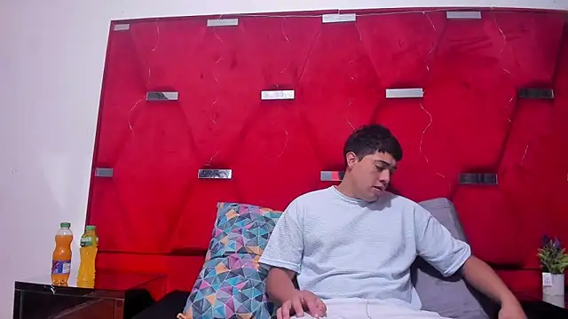 Emmaanddarling online show from 26, 11, 2025