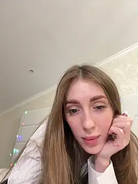 Victoria Vi online show from 15, 11, 2025