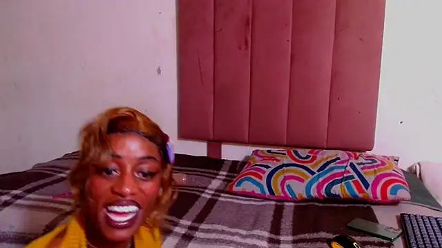 Snapshot of Nikistickyxx25 chatting on 8, 5, 2026 Nikistickyxx25 online show from 8, 5, 2026