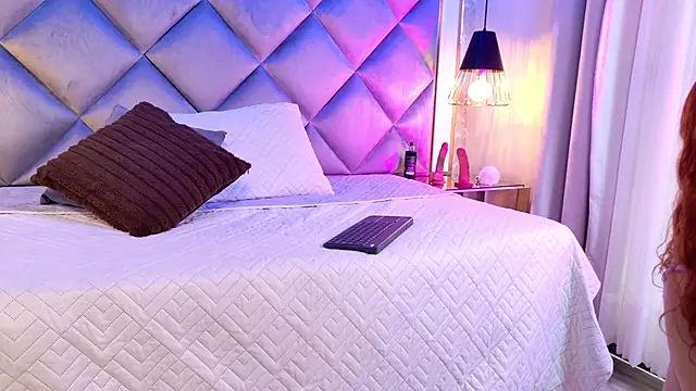 crystal gilton online show from 1, 12, 2025