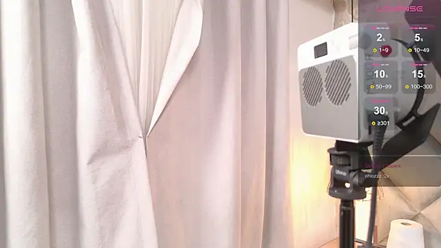 Snapshot of crystal_gilton chatting on 15, 6, 2026 crystal gilton online show from 15, 6, 2026