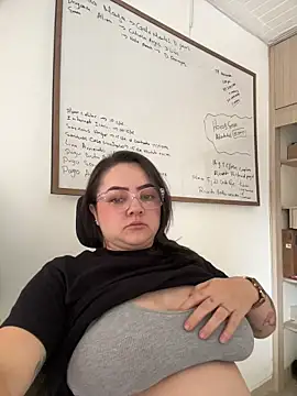 cleo wale  online show from 30, 11, 2025