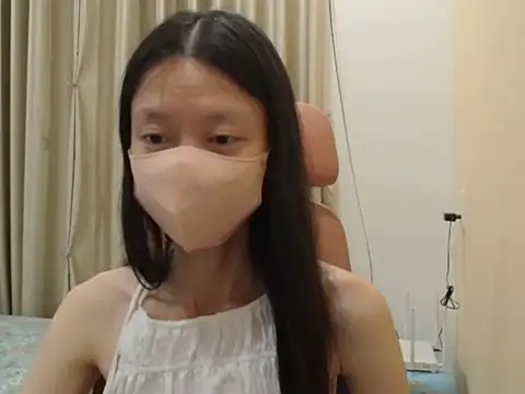 Snapshot of Lil-Cherries chatting on 18, 1, 2026 Lil-Cherries online show from 18, 1, 2026