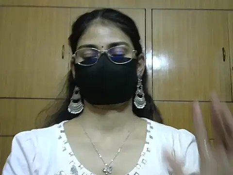 Snapshot of Fairy_Pie chatting on 7, 7, 2026 Fairy Pie online show from 7, 7, 2026