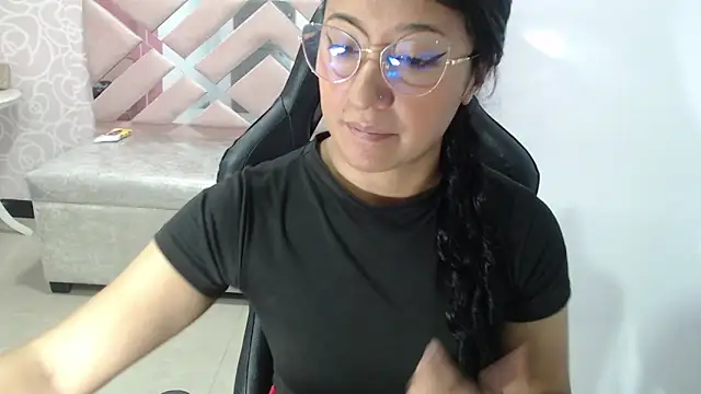 Snapshot of Nezuko1_Amaterasu1_ch chatting on 11, 11, 2025 Nezuko1 Amaterasu1 ch online show from 11, 11, 2025