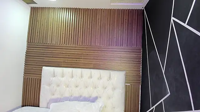 ZarinaWynne online show from 26, 3, 2026