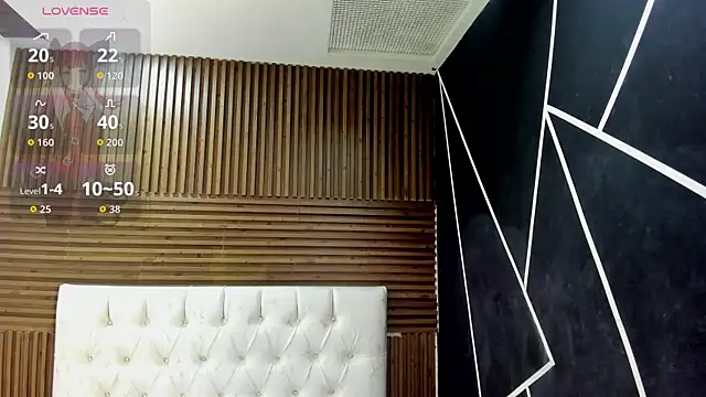 ZarinaWynne online show from 10, 4, 2026