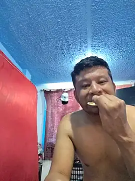 Snapshot of themorenofit08 chatting on 16, 5, 2026 themorenofit08 online show from 16, 5, 2026