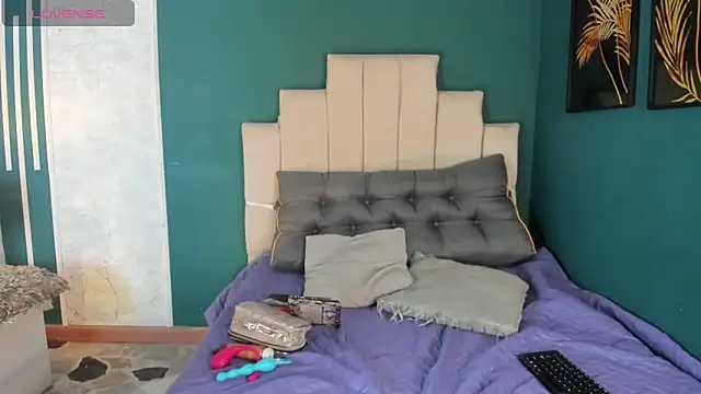 AliceMadnes online show from 7, 1, 2026