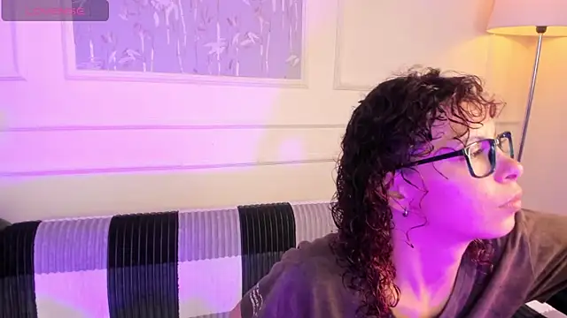 AliceMadnes online show from 28, 3, 2026