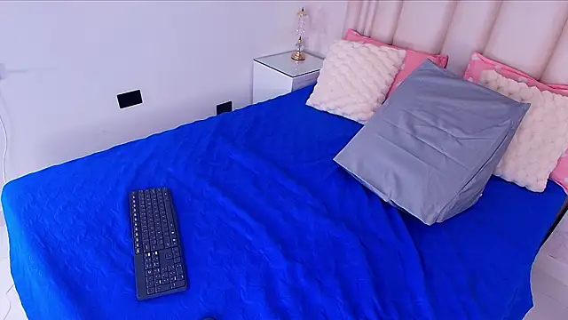 alanarose18 online show from 12, 2, 2026