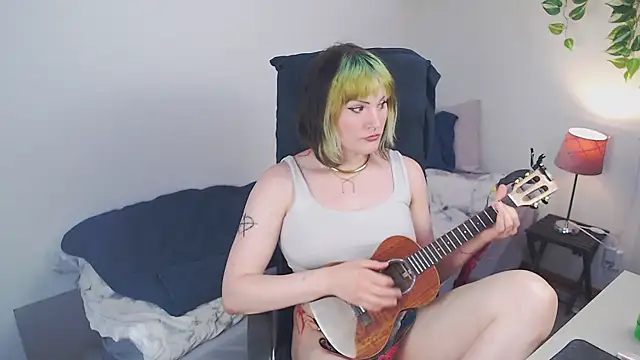 slutty violet online show from 18, 5, 2026