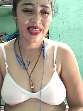 Snapshot of Piya_Bakshi chatting on 6, 6, 2026 Piya Bakshi online show from 6, 6, 2026
