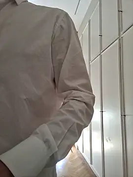 CuteDaddy92 online show from 8, 4, 2026