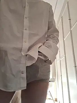 CuteDaddy92 online show from 15, 4, 2026