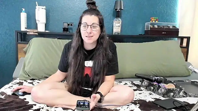 Sammie Ray online show from 8, 4, 2026