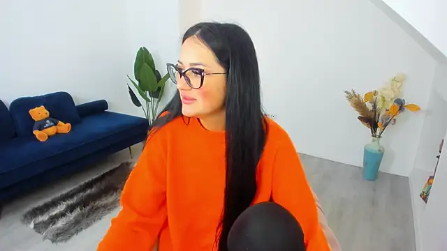 AnyaEvy online show from 5, 3, 2026