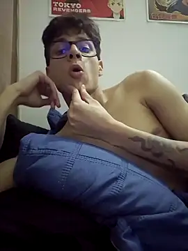 Snapshot of Mateeo_G chatting on 13, 11, 2025 Mateeo G online show from 13, 11, 2025