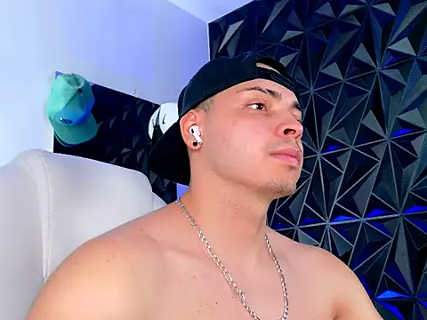 Maxwell Dupont online show from 26, 11, 2025