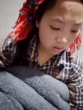 Yumiik2kk online show from 4, 12, 2025