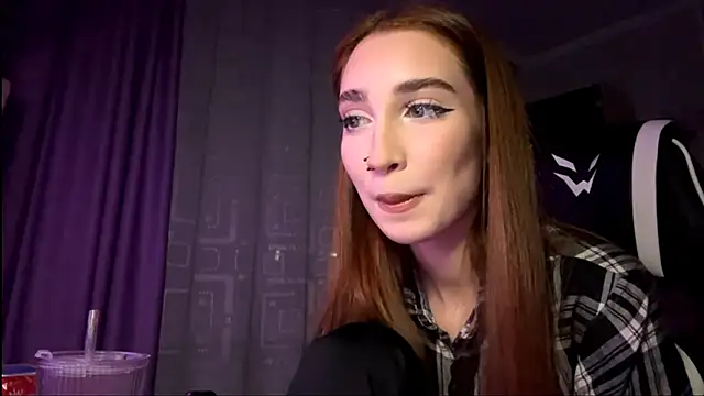 HollyPaw online show from 17, 11, 2025