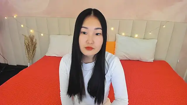 Snapshot of LanaMeiz chatting on 10, 11, 2025 LanaMeiz online show from 10, 11, 2025