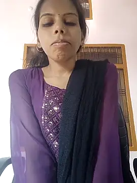 Snapshot of Bade-couple chatting on 9, 11, 2025 Bade-couple online show from 9, 11, 2025