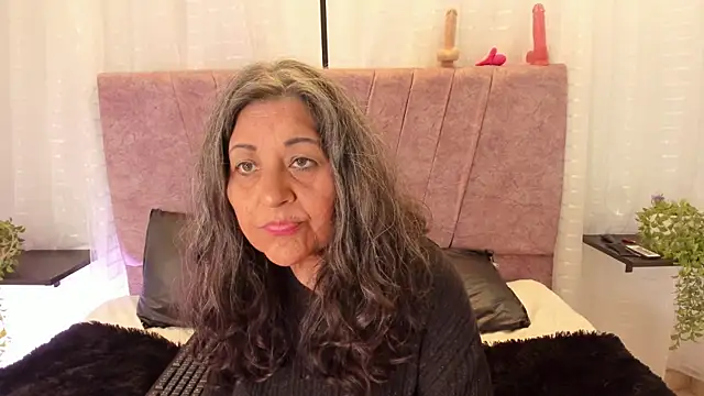 Victoriaa Anderson online show from 15, 4, 2026