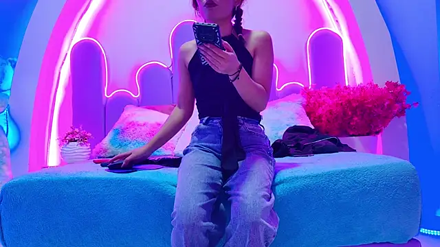 Snapshot of BunnySexyy18 chatting on 10, 7, 2026 BunnySexyy18 online show from 10, 7, 2026