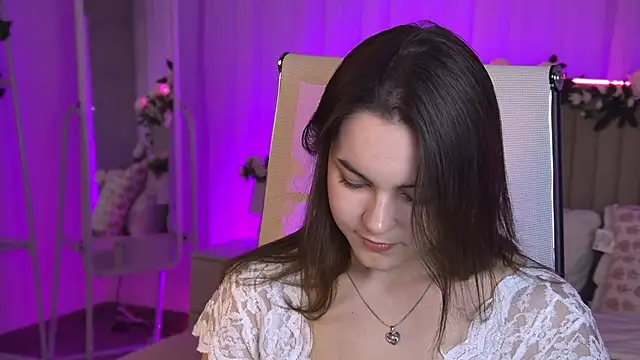 FrancescaCavaliere online show from 1, 6, 2026