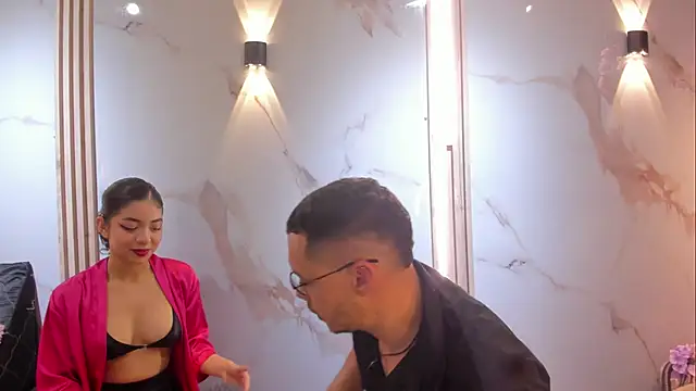 Aron and molly online show from 12, 11, 2025