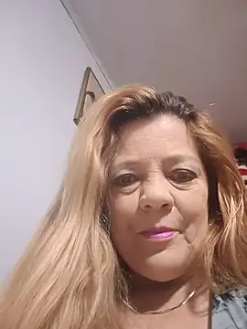 karlaanqui1 online show from 17, 12, 2025