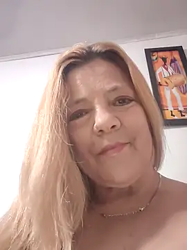 Snapshot of karlaanqui1 chatting on 7, 5, 2026 karlaanqui1 online show from 7, 5, 2026