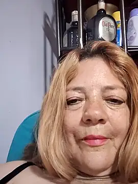 Snapshot of karlaanqui1 chatting on 19, 5, 2026 karlaanqui1 online show from 19, 5, 2026