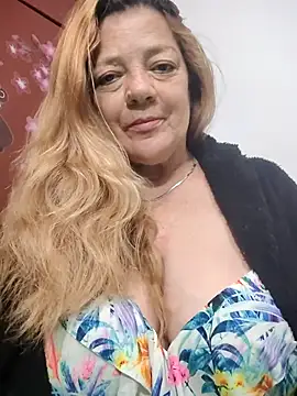 Snapshot of karlaanqui1 chatting on 15, 6, 2026 karlaanqui1 online show from 15, 6, 2026