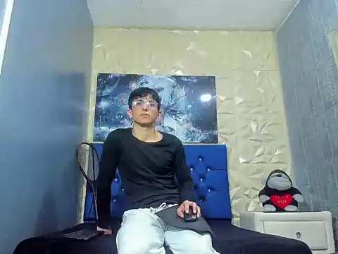 ElanGiraldo online show from 24, 2, 2026