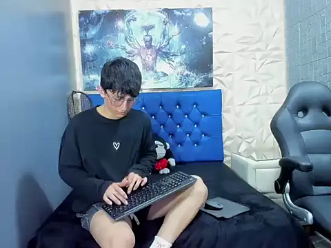 ElanGiraldo online show from 13, 3, 2026