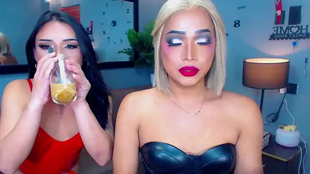 SavageSisters online show from 9, 11, 2025