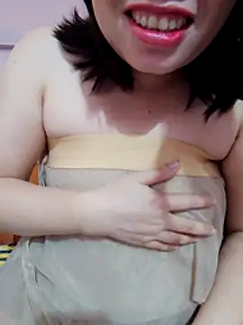 Snapshot of yourtrinh chatting on 21, 11, 2025 yourtrinh online show from 21, 11, 2025