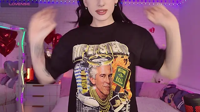 Darineko  online show from 13, 2, 2026