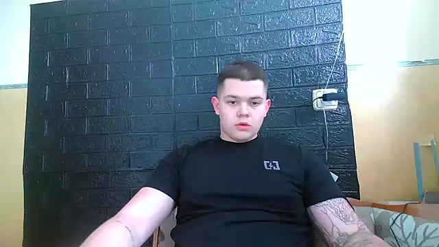 CuteButNaughty  online show from 15, 2, 2026